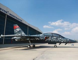 Turkish firm shows off Hürjet light-attack mock-up at key int’l airshow