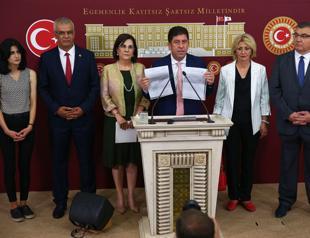 CHP delegates initiate congress move for leadership change