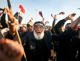 Cleric Sadr backs Iraq protests