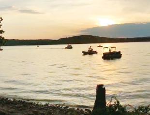 Eleven people die after Missouri boat accident