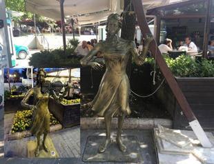 Vandalized ‘reading girl’ statue removed from public eye in Turkey’s northwest