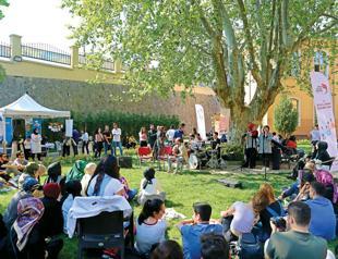 Over 500,000 students enrolled in Turkish foundation universities: Report