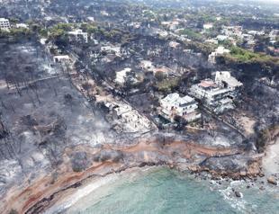 Blame game blows up over deadly Greek wildfires