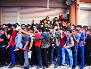 Turkey to relocate Syrian refugees to camps on border