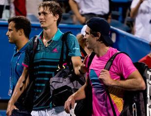 Alex wins first ATP Zverev brothers battle