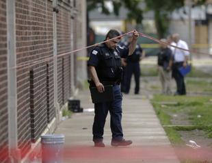 Five killed, dozens shot in Chicago ’violent night’