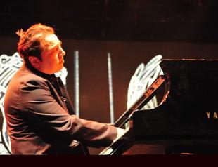 Fazıl Say gives piano recital in Troy Festival