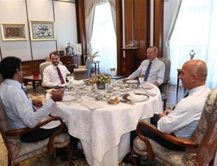 Turkey in diplomatic attack against US sanctions as Qatar pledges $15 billion investment