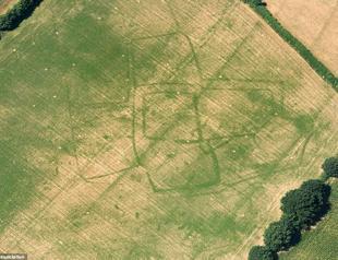 Britains dry summer reveals ancient sites