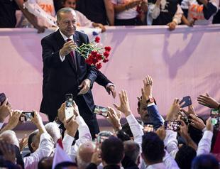 Ruling AKP reshuffles top management