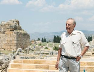 Archaeologist bids farewell to Hierapolis after 40 years
