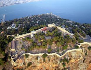 Alanya Castle hosts thousands of visitors