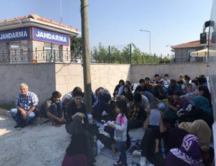 Over 320 irregular migrants held in Turkey