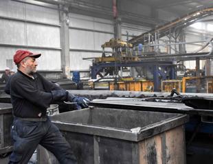 Turkeys economic confidence index slips 9 pct in August