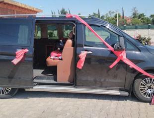 Human smuggler busted while hiding refugees in wedding car in Turkey’s south