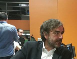 Turkish-German journalist Deniz Yücel sues Turkey