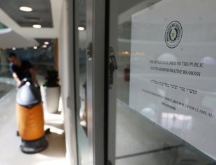 Israel retaliates after Paraguay says embassy to leave Jerusalem