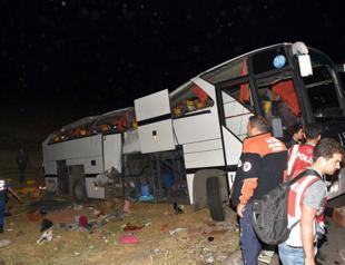 Bus carrying illegal refugees topples, one killed