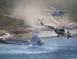 Russia holds naval drills in Sea of Japan