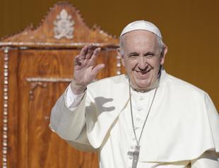 In Sicily, pope slams blasphemous mafia