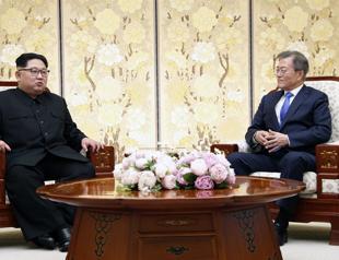 Moon seeks to break nuclear deadlock at Pyongyang summit