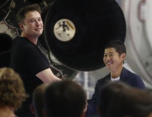 Japanese billionaire businessman revealed as SpaceXs first Moon traveler