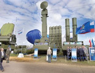 Russia boosts Syrian air defense after plane shot down