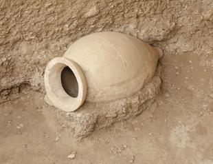 Pithos burials found in Antandros