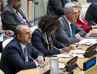 Syria burden left by world on Turkeys shoulders: FM