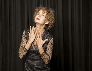 Hatice Aslan plays Edith Piaf in Dalis Women