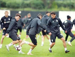 Beşiktaş out to chase leader Başakşehir