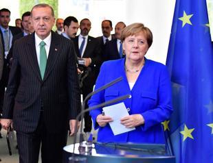 Leaders of Germany, Turkey, France, Russia to meet at Syria summit in October: Merkel