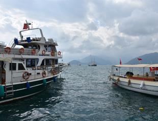 Turkey bans boats from leaving ports ahead of hurricane