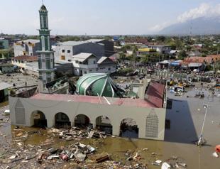 Turkey offers help to Indonesia hit by quake, tsunami