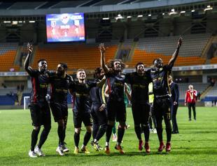 Galatasaray tops Turkish league after Başakşehir draw