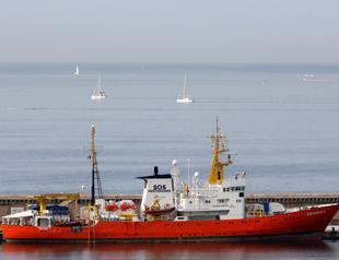 Turkish Red Crescent calls for protection of migrant ship Aquarius