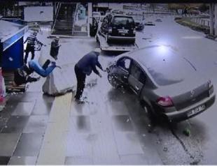 VIDEO: Car hits driver after van crash in Turkey