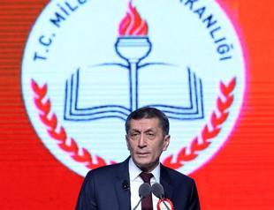 Turkey’s education minister unveils education reform program