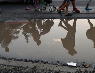 Migrant caravan plans to push on toward Mexico’s capital