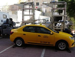 Istanbul taxi driver fined after refusing to take disabled passenger