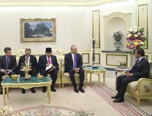 Turkish FM discusses economic relations in Brunei