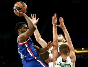 Anadolu Efes beat Panathinaikos in EuroLeague