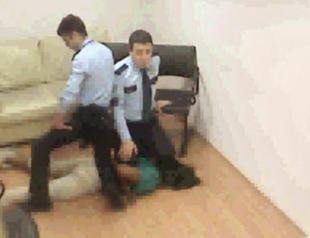 Four police officers convicted of causing US woman’s death at Istanbul airport