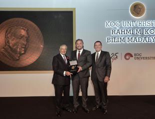 Metin Sitti receives Rahmi Koç Medal of Science