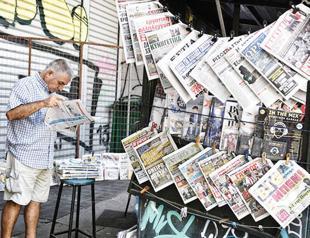 EU approves financial aid for Greek journalists