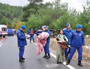 Syrian child killed in bus crash in Turkey’s Antalya, 26 others injured