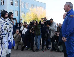 Russia space agency chief: Well verify US moon landings