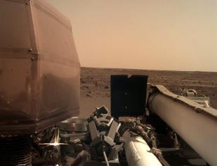 NASAs InSight spacecraft touches down on Mars