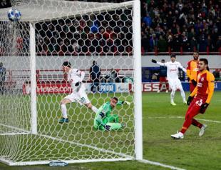 Champions League: Lokomotiv Moscow beat Galatasaray 2-0