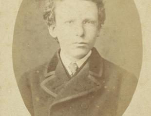 Rare Van Gogh photo is of Vincents brother